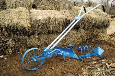 Mercantile: Wheel Hoe, Cardboard Animal Bedding, and More Image